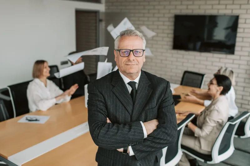 When Certainty Becomes a Blind Spot: The Self-Awareness Gap in High-Confidence Leaders